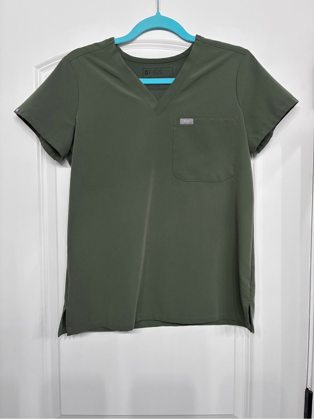 FIGS Slim Catarina One-Pocket Scrub Top XS Olive Green Technical Collection